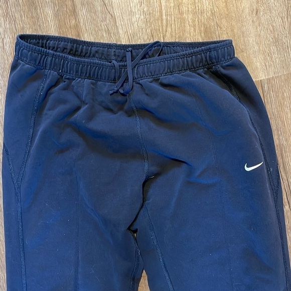 NAVY NIKE JOGGERS (S) - Picture 4 of 9
